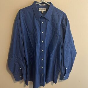 Burberrys Men’s Blue Pinstripe Dress Shirt. Size 17.5-34